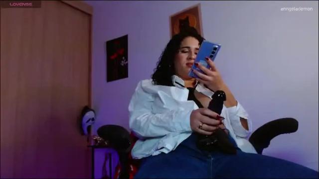 Image 12 of anngelademon Stream on Chaturbate on 1 month ago