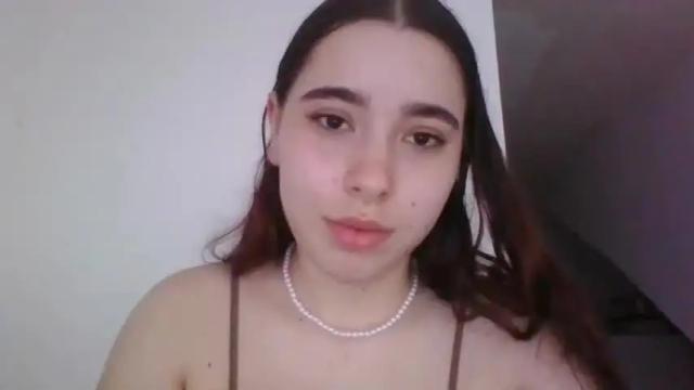 Image 11 of anni000 Stream on Chaturbate on 15 months ago