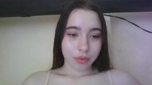 Image 2 of anni000 Stream on Chaturbate on 14 months ago