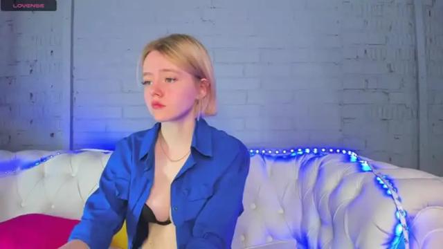 Image 8 of anni_me Stream on Chaturbate on 25 months ago