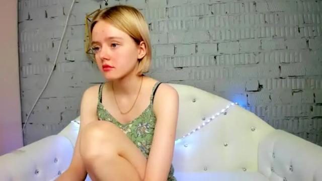 Image 3 of anni_me Stream on Chaturbate on 25 months ago