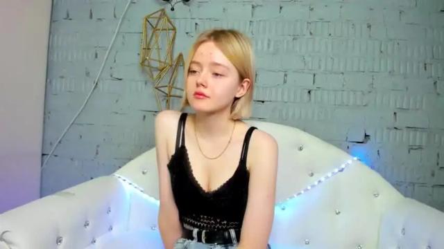 Image 10 of anni_me Stream on Chaturbate on 24 months ago