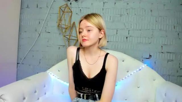 Thumbnail 3, anni_me's Stream at Chaturbate, 24 months ago