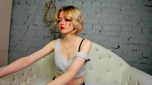 Image 3 of anni_me Stream on Chaturbate on 24 months ago