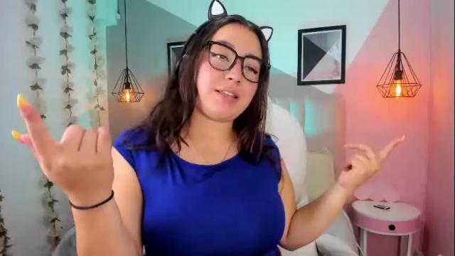 Image 3 of annia_paris Stream on Chaturbate on 2 months ago