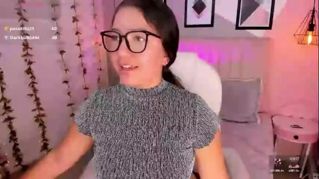 Image 12 of annia_paris Stream on Chaturbate on 1 month ago
