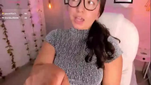 Image 6 of annia_paris Stream on Chaturbate on 1 month ago