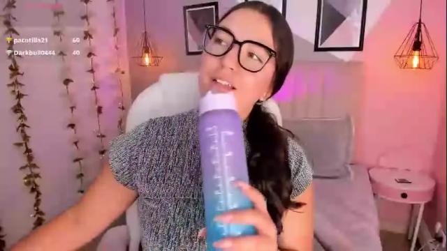 Image 7 of annia_paris Stream on Chaturbate on 1 month ago