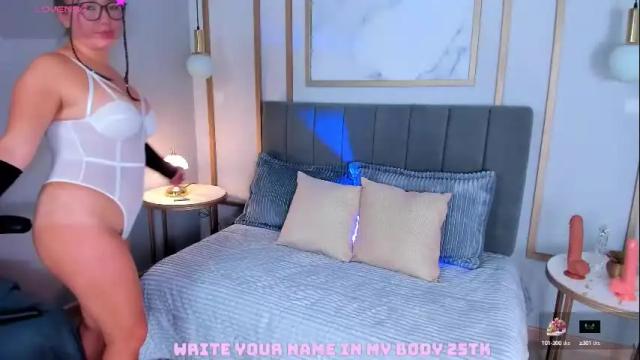 Image 10 of annia_paris Stream on Chaturbate on 1 month ago