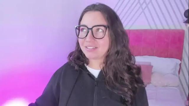 Image 10 of annia_paris Stream on Chaturbate on 23 days ago