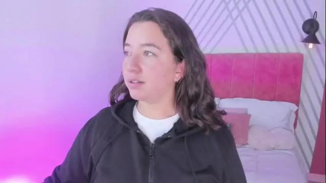 Image 11 of annia_paris Stream on Chaturbate on 23 days ago