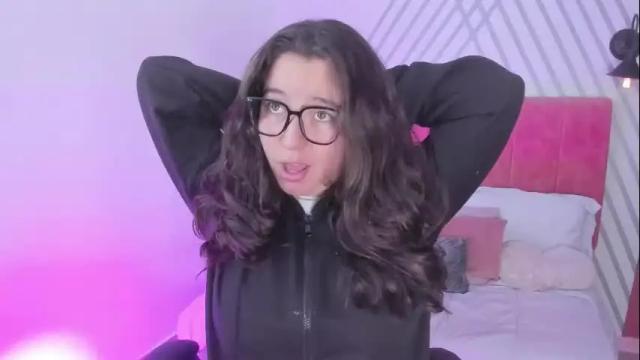 Image 2 of annia_paris Stream on Chaturbate on 23 days ago