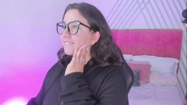 Image 6 of annia_paris Stream on Chaturbate on 23 days ago