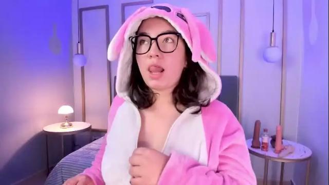 Thumbnail 1, annia_paris's Stream at Chaturbate, 19 days ago