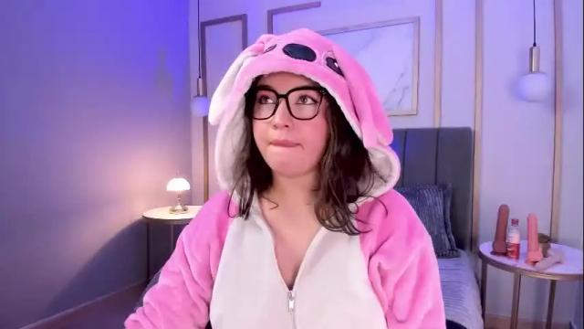 Image 10 of annia_paris Stream on Chaturbate on 21 days ago
