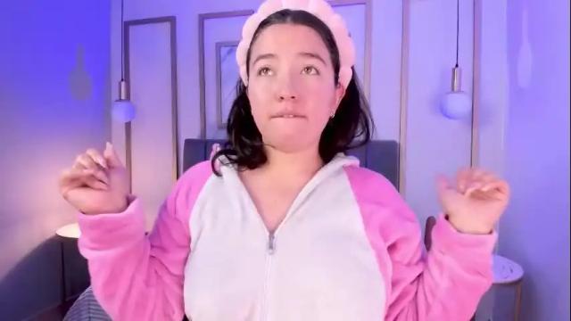 Image 2 of annia_paris Stream on Chaturbate on 21 days ago