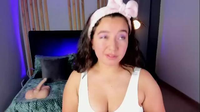 Image 10 of annia_paris Stream on Chaturbate on 17 days ago