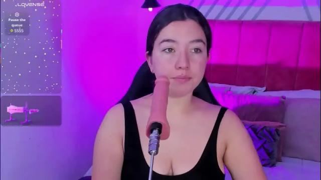 Image 4 of annia_paris Stream on Chaturbate on 2 months ago