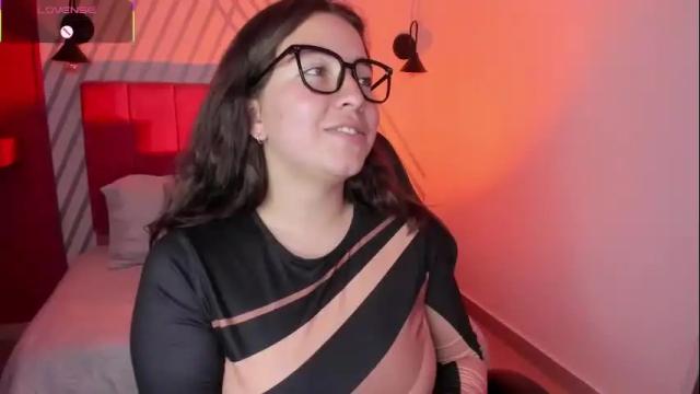 Image 12 of annia_paris Stream on Chaturbate on 2 months ago