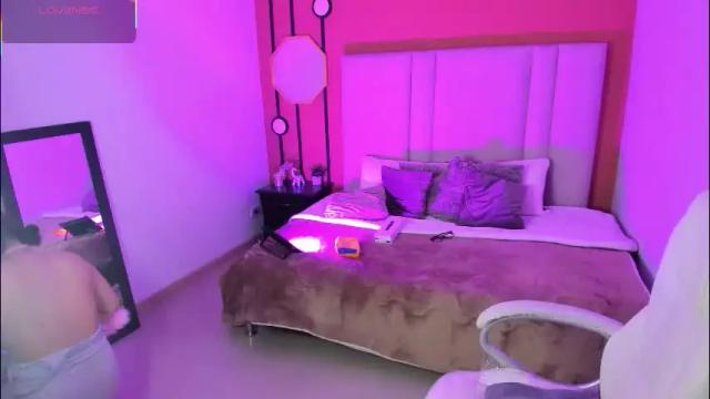 Image 8 of annia_paris Stream on Chaturbate on 1 month ago