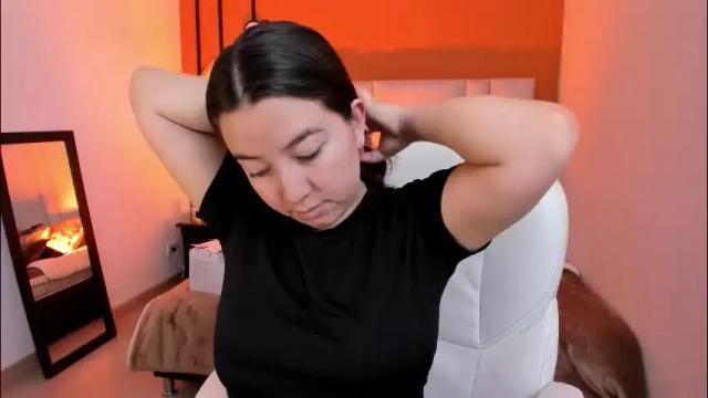 Image 3 of annia_paris Stream on Chaturbate on 1 month ago