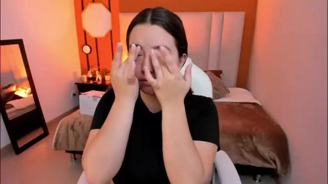 Image 6 of annia_paris Stream on Chaturbate on 1 month ago