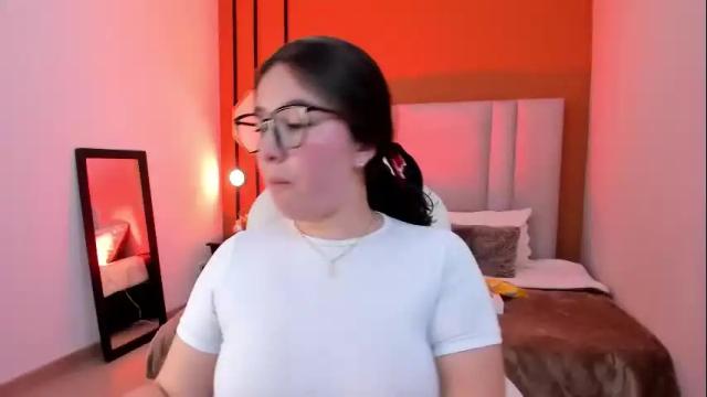 Image 10 of annia_paris Stream on Chaturbate on 1 month ago