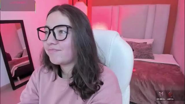 Image 2 of annia_paris Stream on Chaturbate on 1 month ago