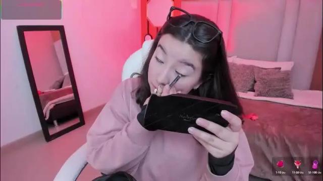 Image 7 of annia_paris Stream on Chaturbate on 1 month ago