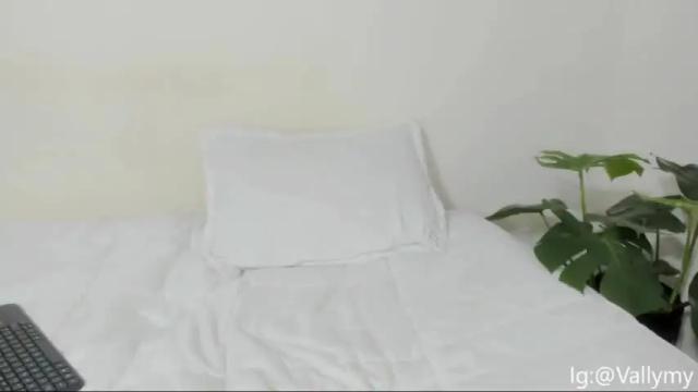 Image 8 of annie2_mwc Stream on Chaturbate on 15 months ago