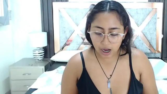 Thumbnail 2, annie_and_merly's Stream at Chaturbate, 19 months ago