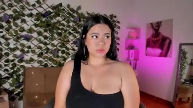Image 8 of annie_barozzi Stream on Chaturbate on 13 months ago