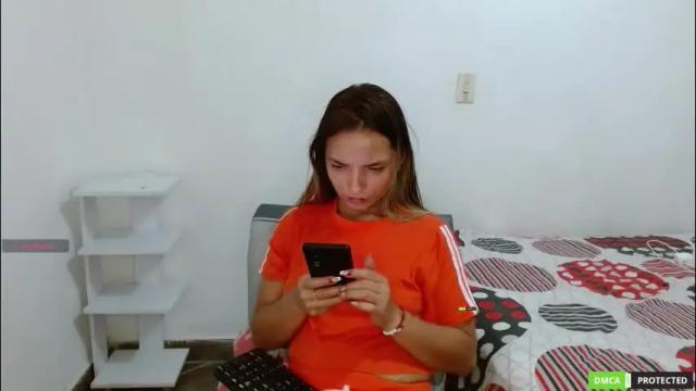 Image 12 of annie_che77y Stream on Chaturbate on 29 days ago
