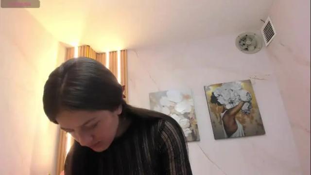 Image 10 of annie_cute18 Stream on Chaturbate on 2 months ago