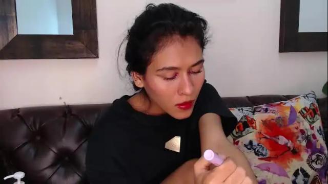 Image 2 of annie_darling Stream on Chaturbate on 2 months ago