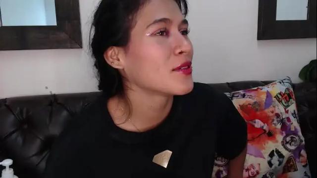 Image 3 of annie_darling Stream on Chaturbate on 2 months ago