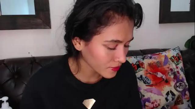 Image 4 of annie_darling Stream on Chaturbate on 2 months ago