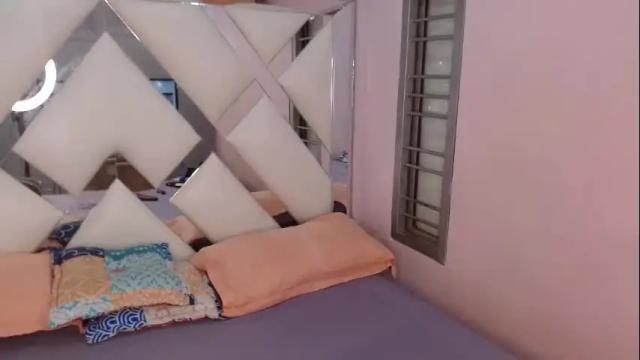 Image 2 of annie_darling Stream on Chaturbate on 2 months ago