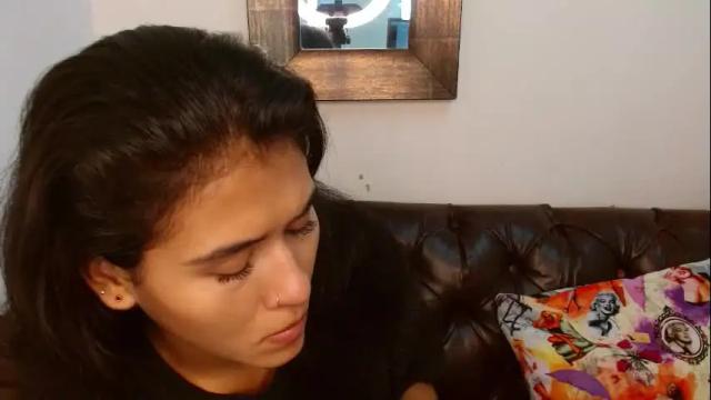 Image 2 of annie_darling Stream on Chaturbate on 1 month ago