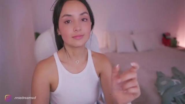 Image 12 of annie_dreams Stream on Chaturbate on 17 months ago