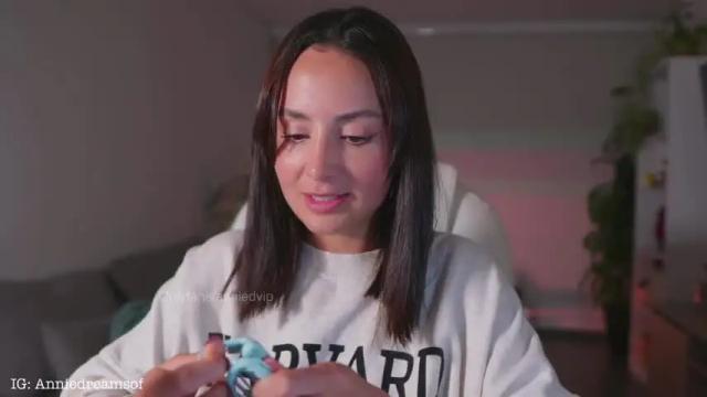Image 10 of annie_dreams Stream on Chaturbate on 26 days ago