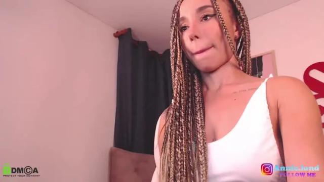 Image 3 of annie_es Stream on Chaturbate on 13 months ago