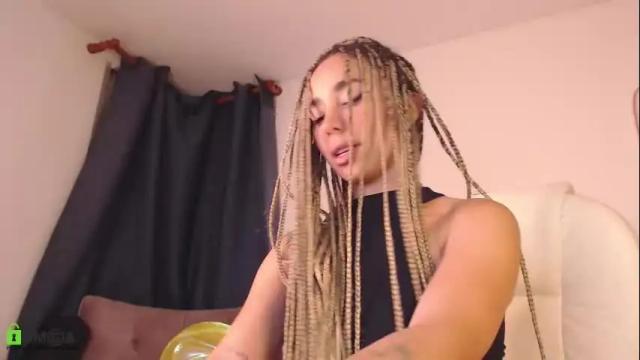 Image 2 of annie_es Stream on Chaturbate on 10 days ago