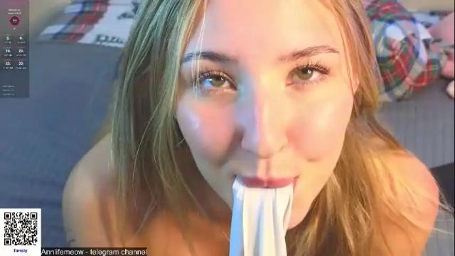 Thumbnail 2, annie_f0x's Stream at Chaturbate, 1 month ago