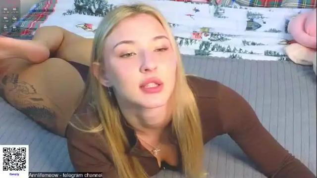 Image 6 of annie_f0x Stream on Chaturbate on 1 month ago