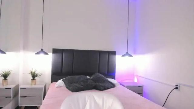 Image 4 of annie_gr Stream on Chaturbate on 2 months ago