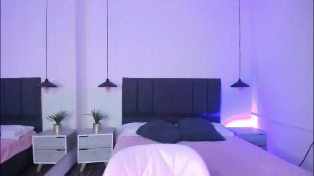 Image 12 of annie_gr Stream on Chaturbate on 2 months ago