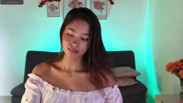 Image 4 of annie_green33 Stream on Chaturbate on 19 months ago