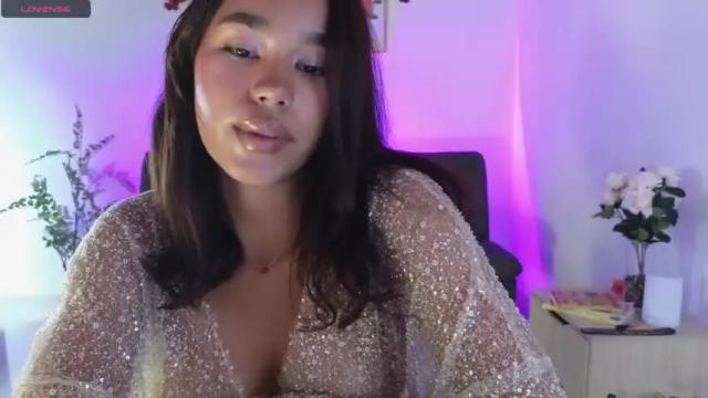 Image 12 of annie_green33 Stream on Chaturbate on 17 months ago