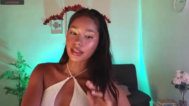 Image 8 of annie_green33 Stream on Chaturbate on 14 months ago